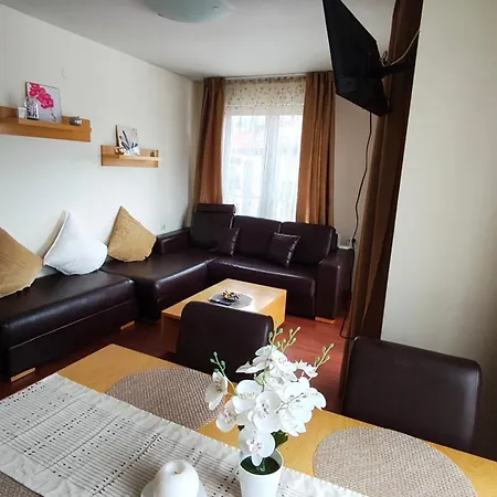 Danik Garden Appartement